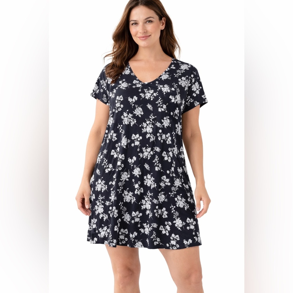 Soma COOL NIGHTS‎ Short Sleeve Sleepshirt Women’s Size Large Black Floral
